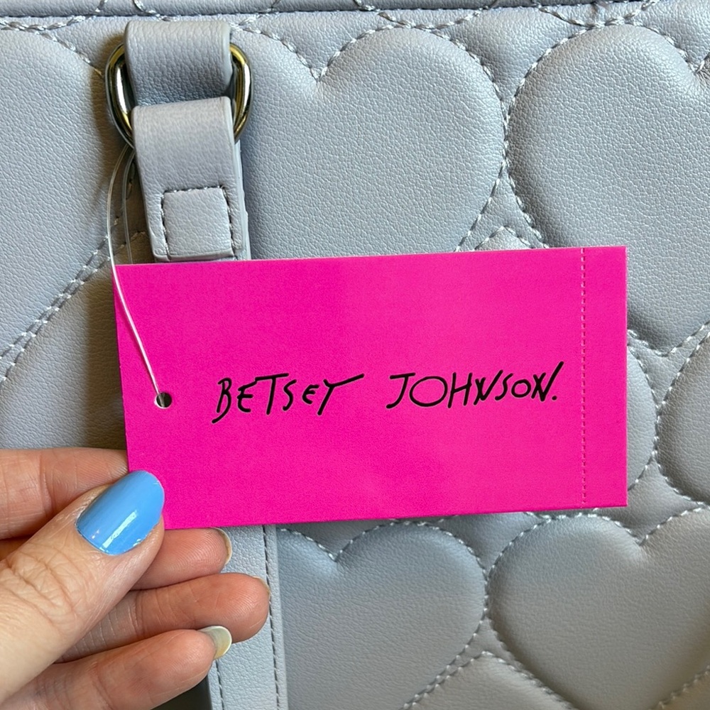 Betsey Johnson Lavender Purple Heart Quilted Purse/Laptop Bag - Picture 6 of 16